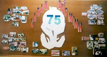 dm-panneau75.jpg (21989 bytes)